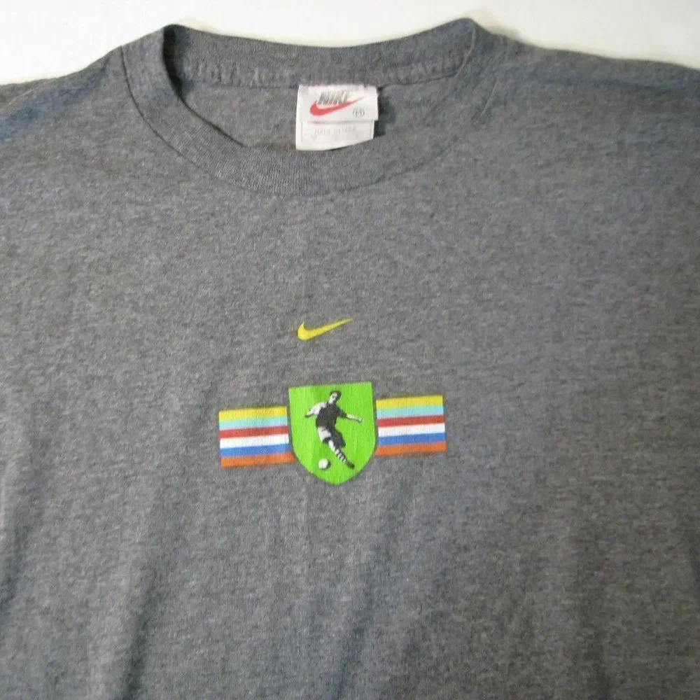 Vintage Nike Center Swoosh Soccer Football Graphic T-Shirt